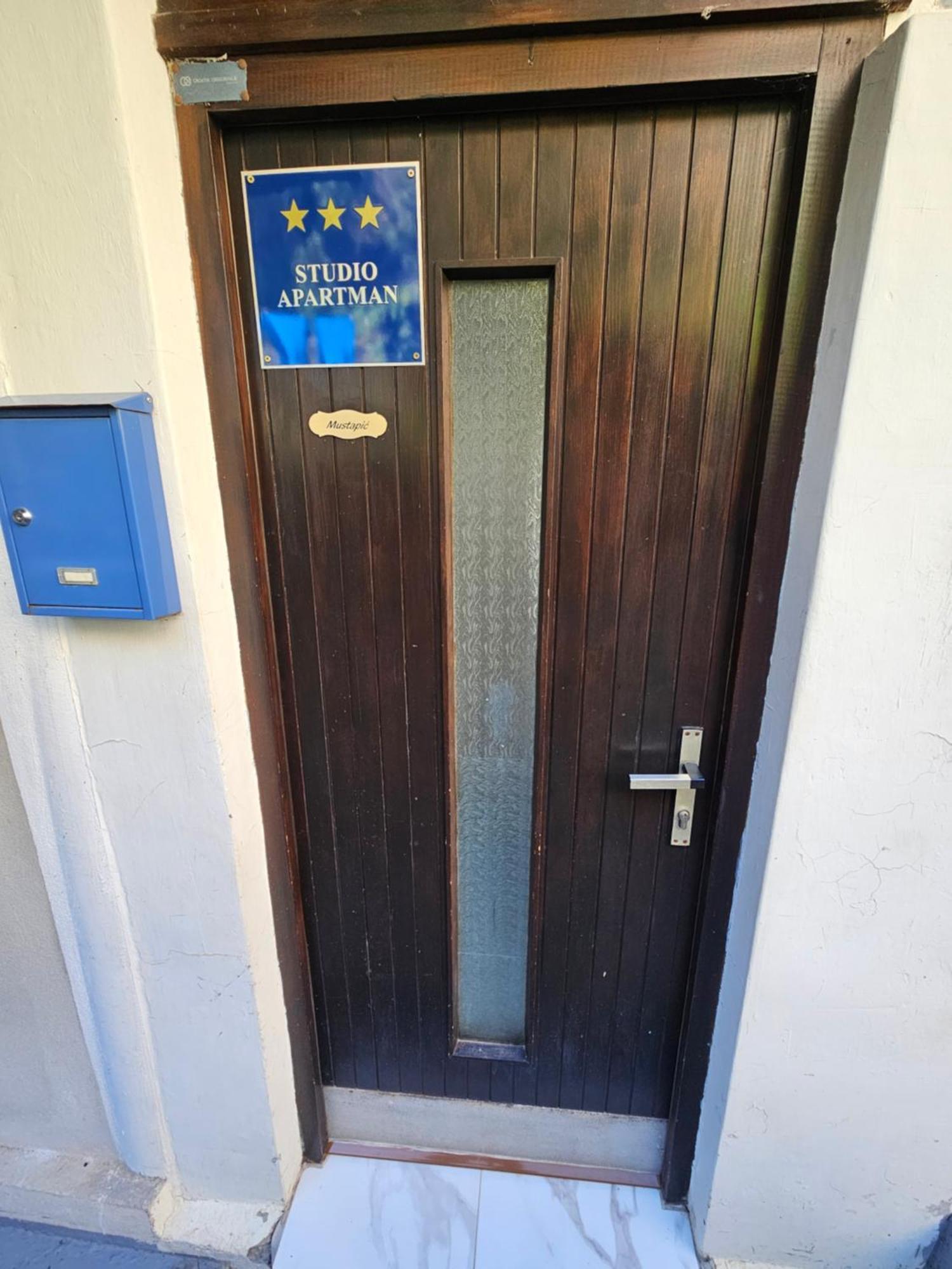 Morska Postelja - Sea Bed Apartamento Omiš Exterior foto